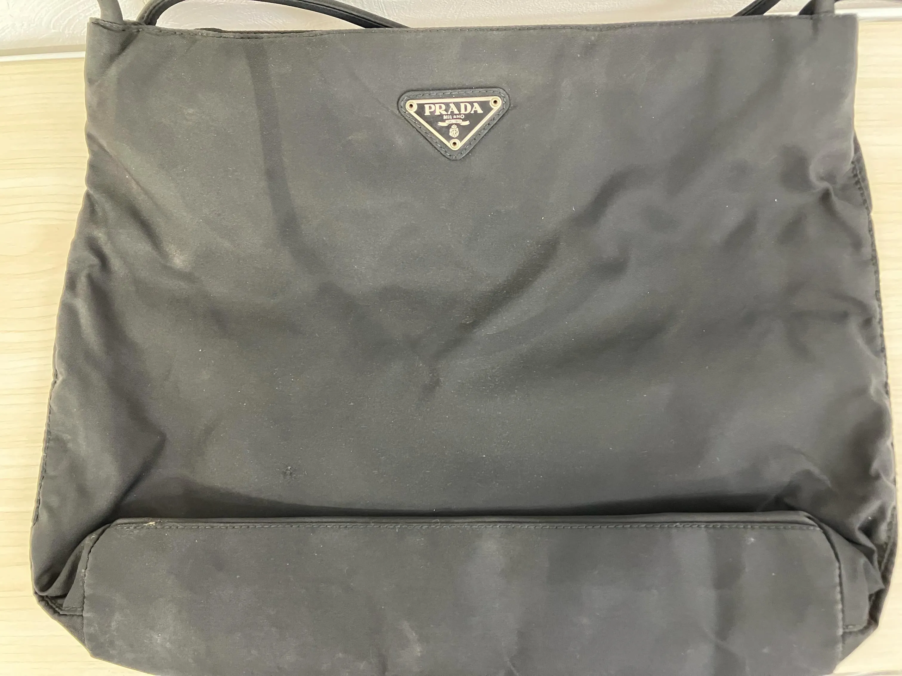 本日、PRADAのバッグをお買い取りさせていただきました😊